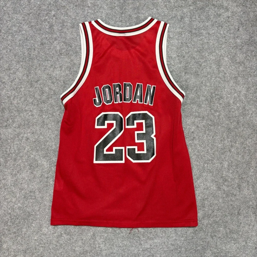 Champion Chicago Bulls Michael Jordan 23 Jersey Kids Medium 10-12 Red NBA Vtg